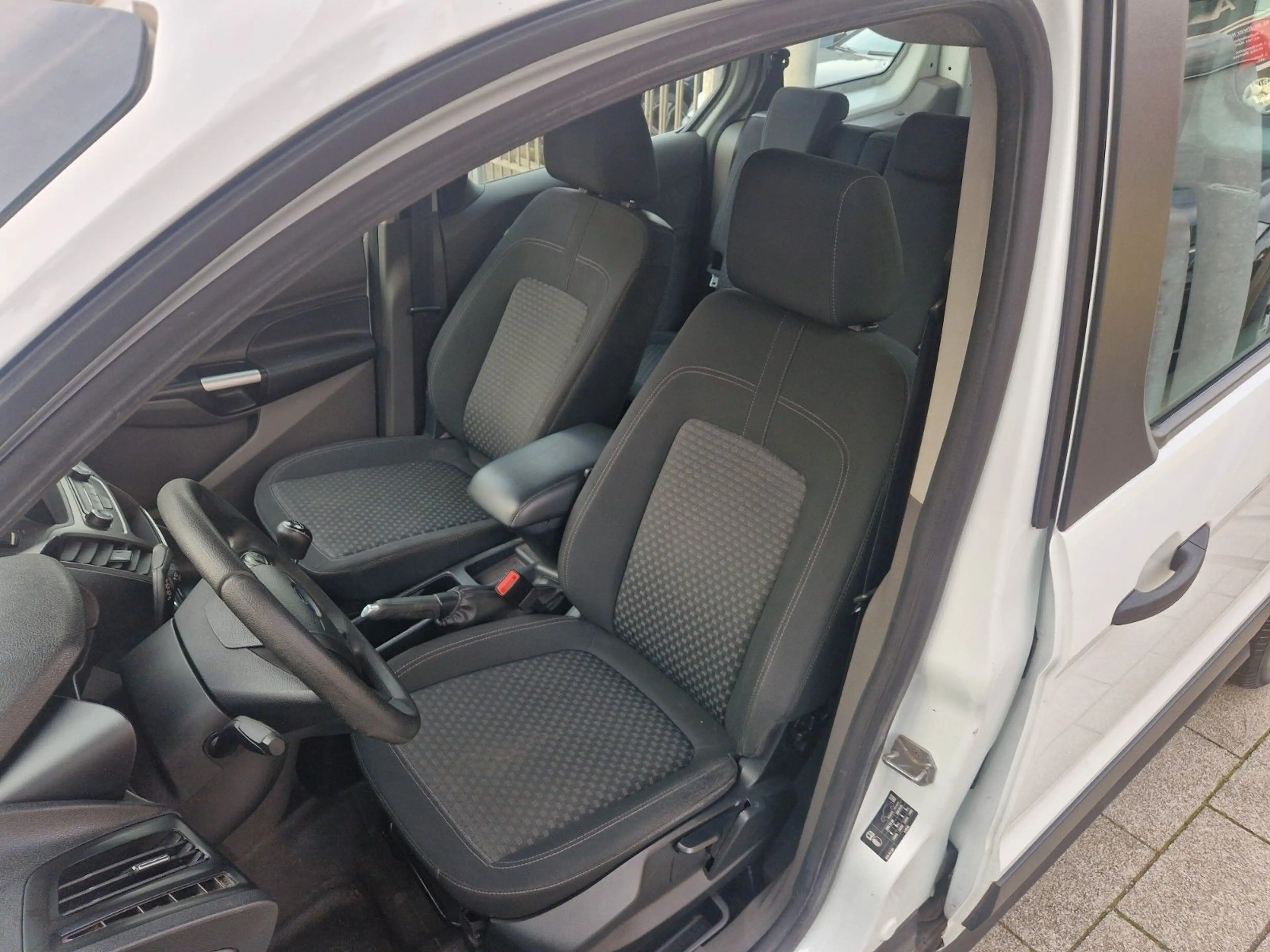 Ford Transit Connect Kombi lang Trend*1.Hand*Navi*CAM — photo 14