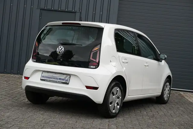 Volkswagen Up! view 7