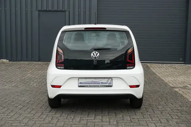 Volkswagen Up! view 6