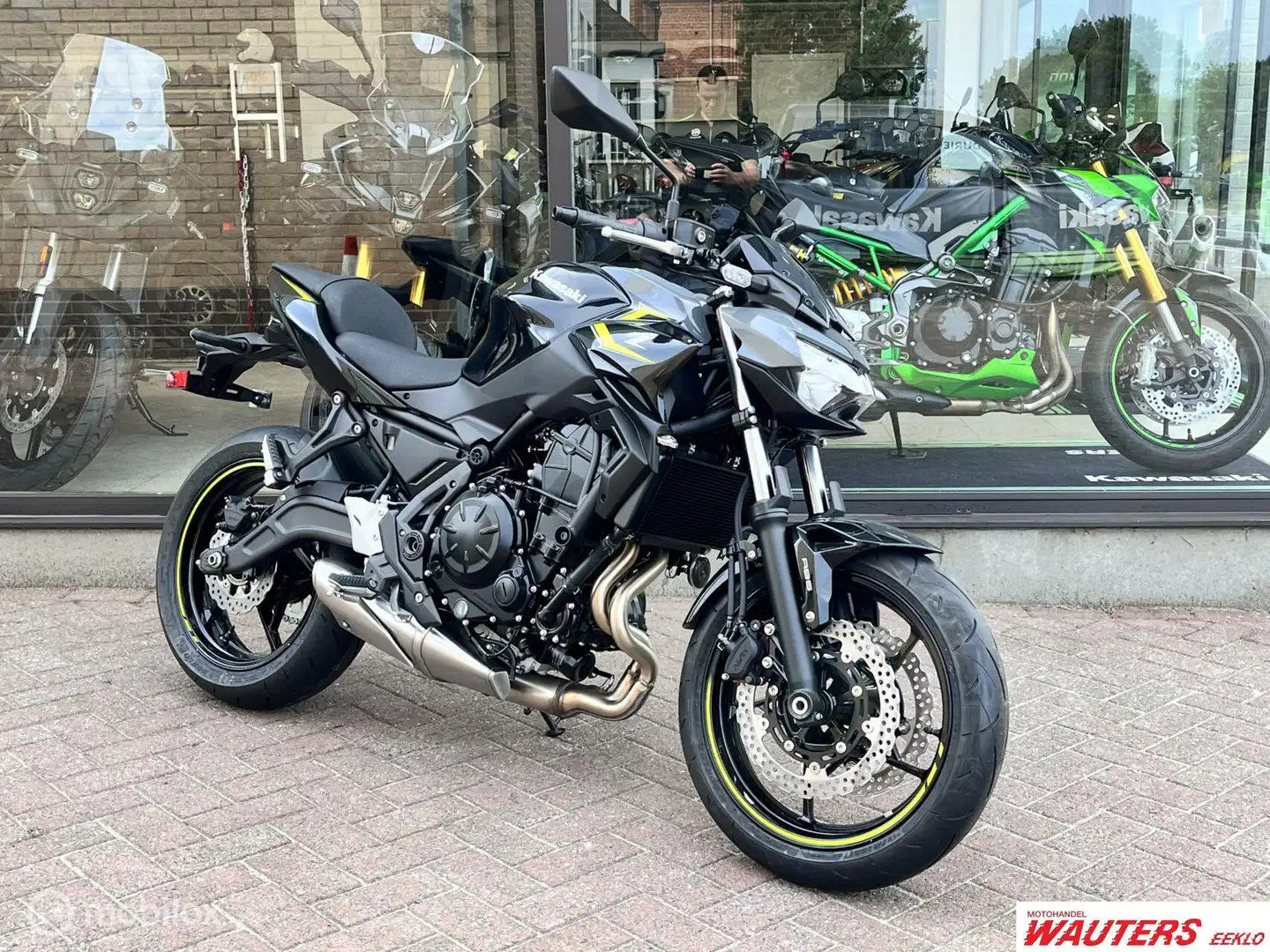 Kawasaki Z 650 Negru - 1