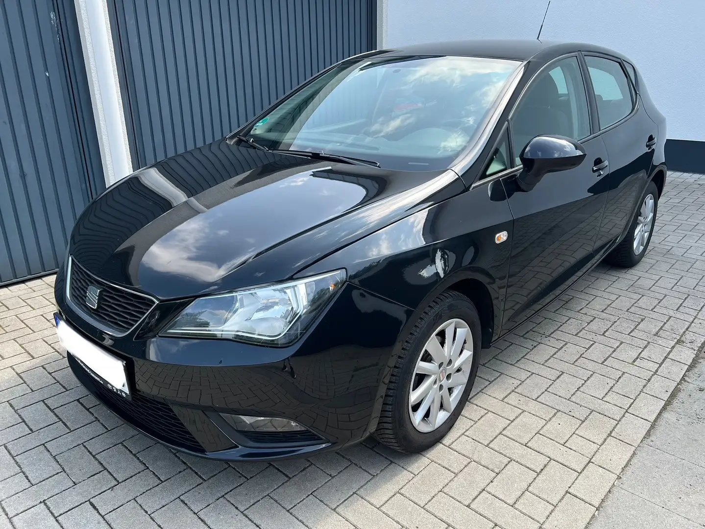 SEAT Ibiza Klimaautomatik Einparkhilfe AUX TÜV 08/2026 Schwarz - 2