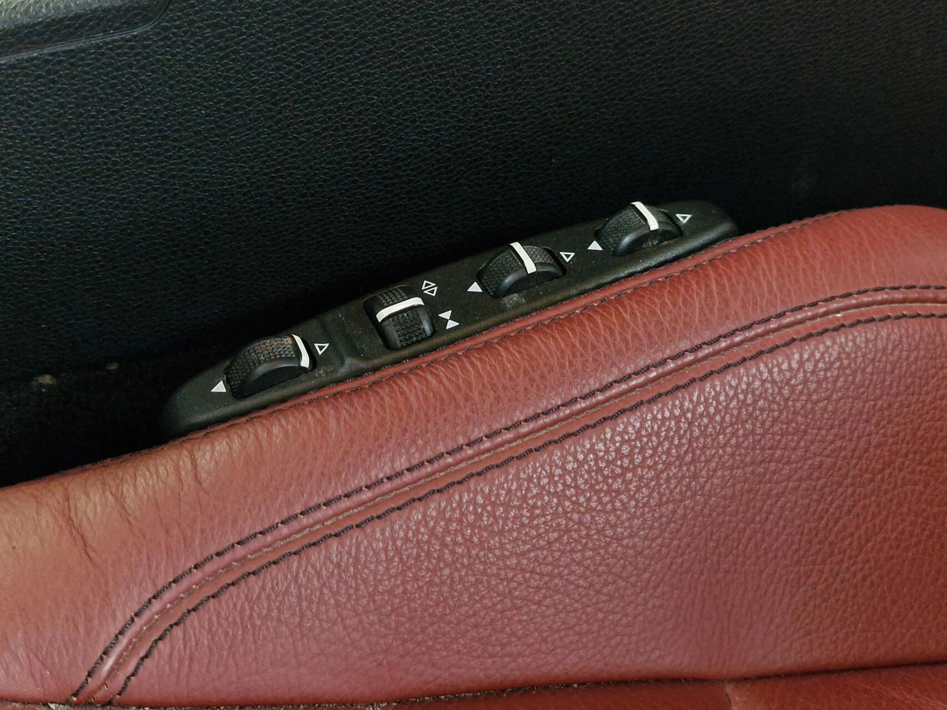 Mercedes-Benz E 250 Coupé CGI Avantgarde AMG|Pano|Leder|ILS-koplampen| — photo 7