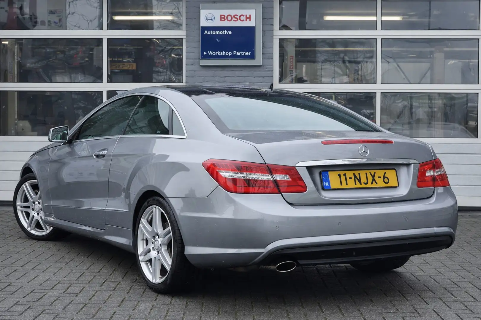 Mercedes-Benz E 250 Coupé CGI Avantgarde AMG|Pano|Leder|ILS-koplampen| Gris - 2