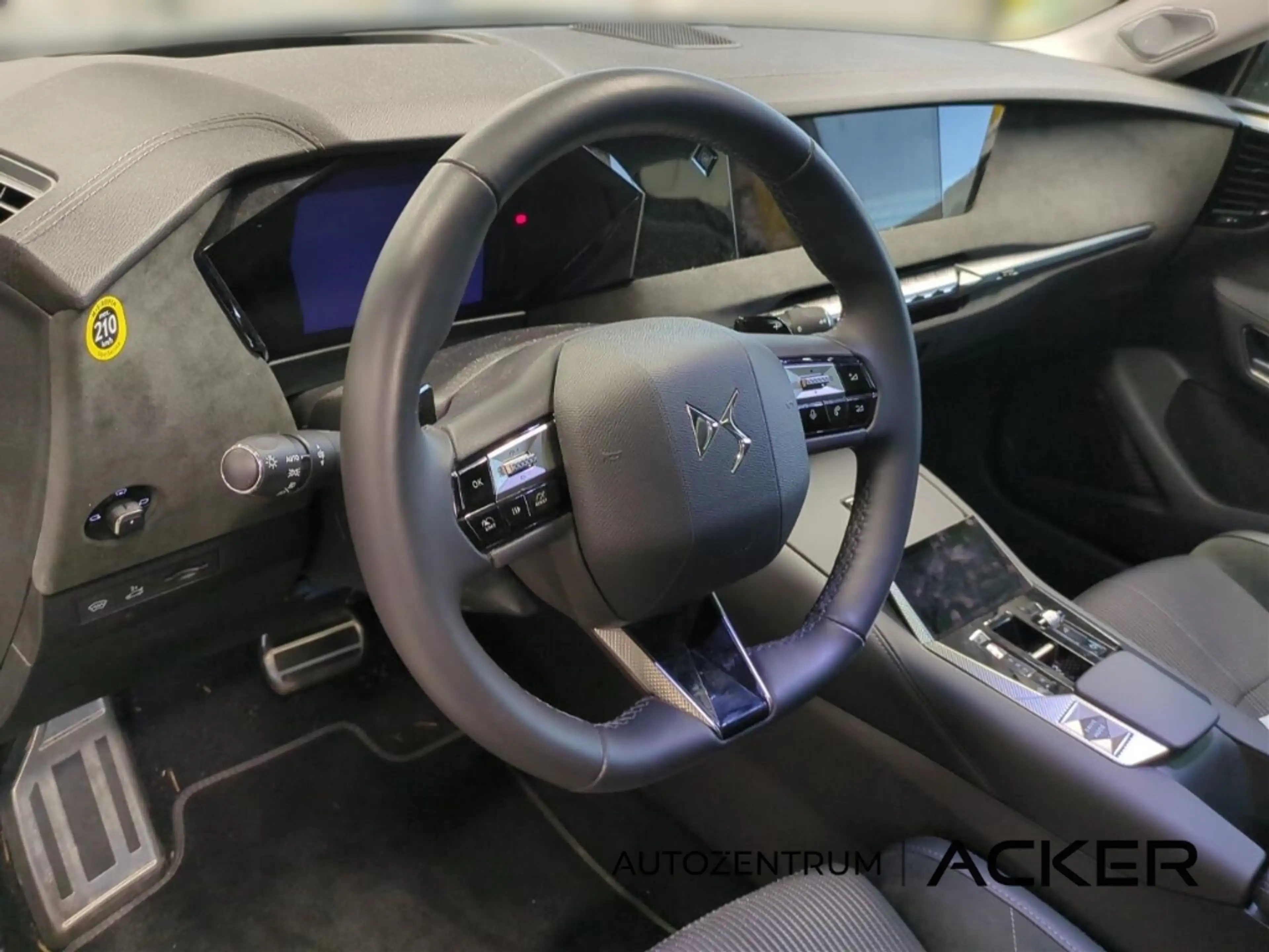 DS Automobiles DS 4 Etoile Alcantara PureTech 130 8AT LED/RFK — photo 13