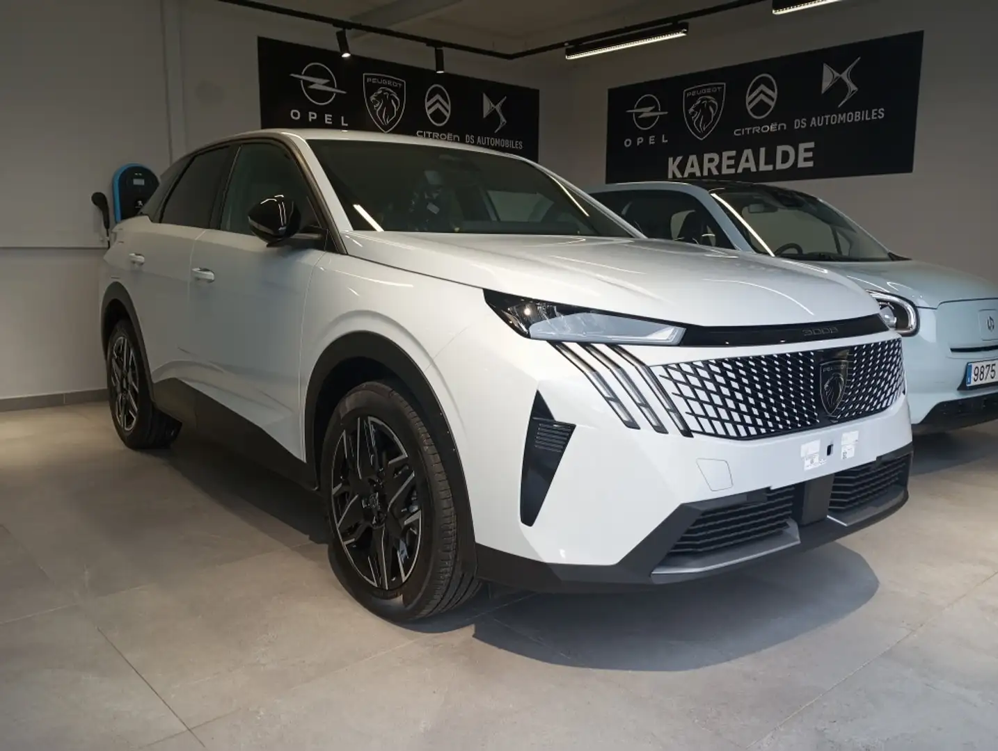 Peugeot 3008 Hybrid 136 Allure eDCS6 Blanco - 1