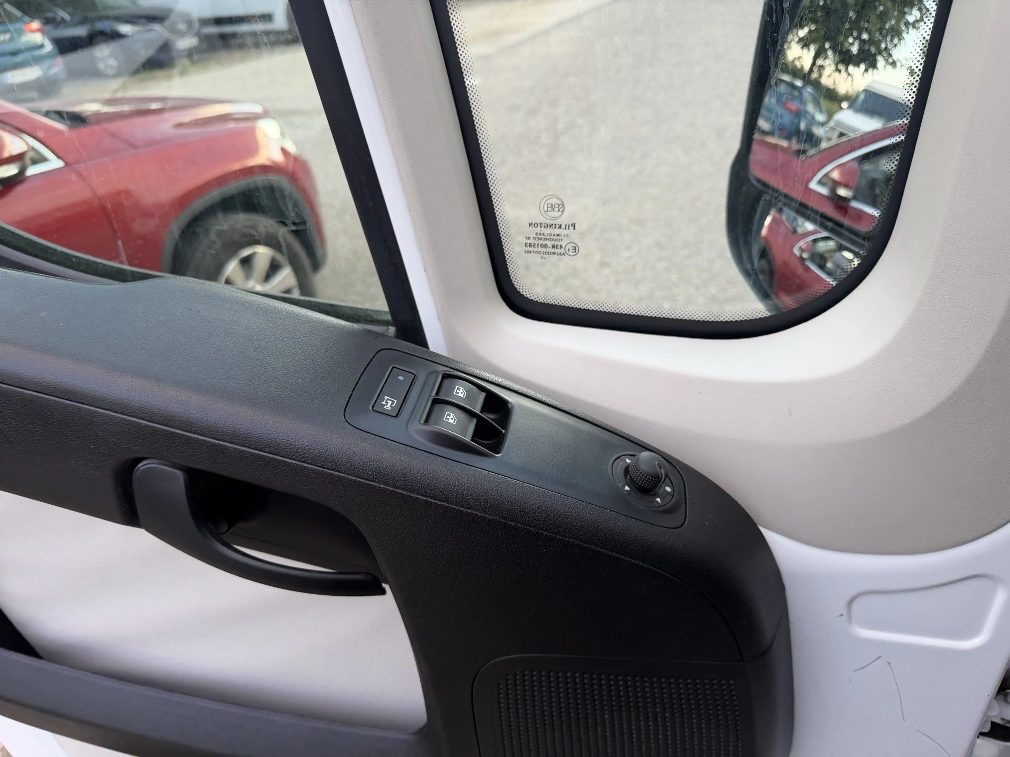 Peugeot Boxer HDi L2H2*Pickerl NEU*2 Besitz*AHK*Klima*wenig KM* — photo 7