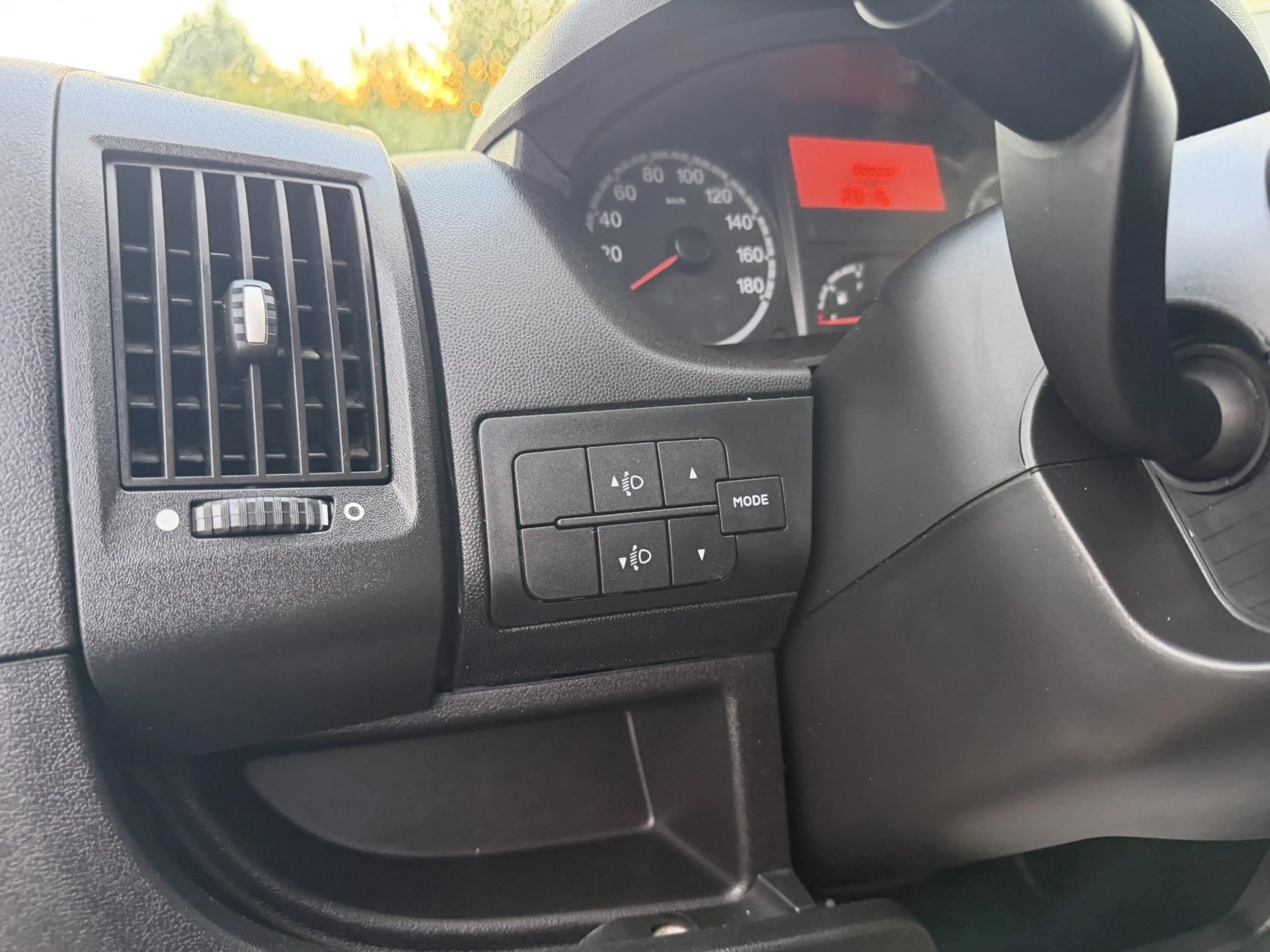 Peugeot Boxer HDi L2H2*Pickerl NEU*2 Besitz*AHK*Klima*wenig KM* — photo 11