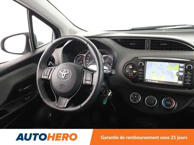 Toyota Yaris view 13