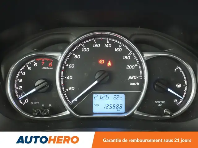 Toyota Yaris view 23
