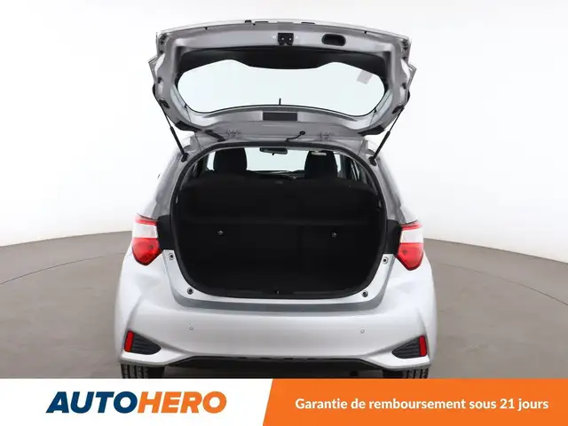 Toyota Yaris view 16