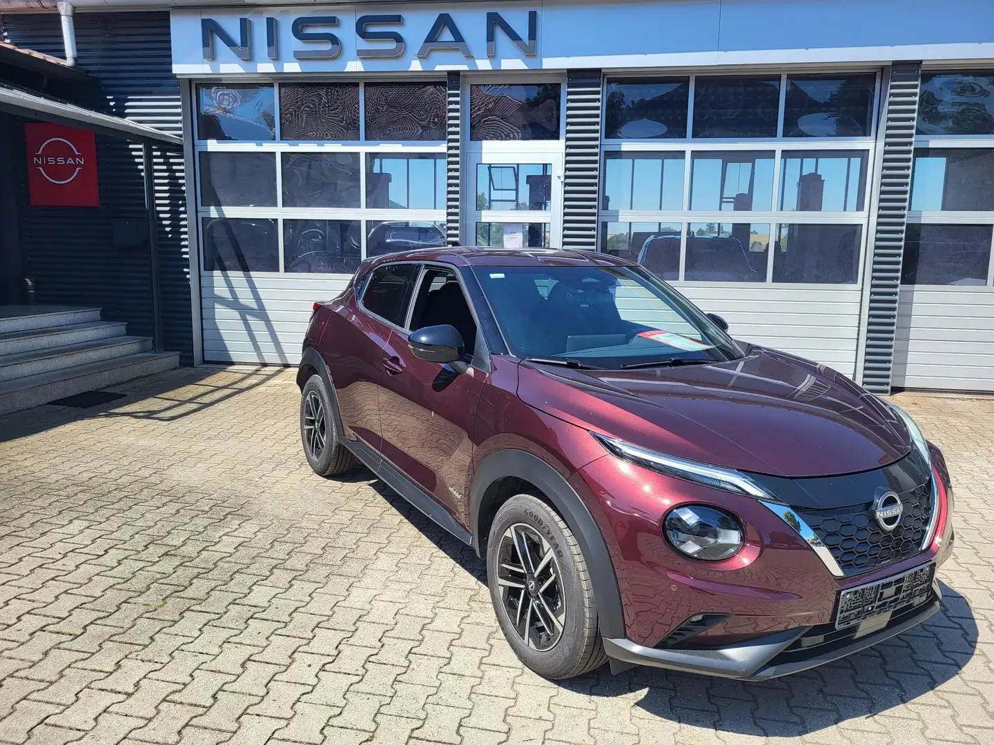 Nissan Juke 1.6 Hybrid 4AMT N-Connecta Rosso - 1