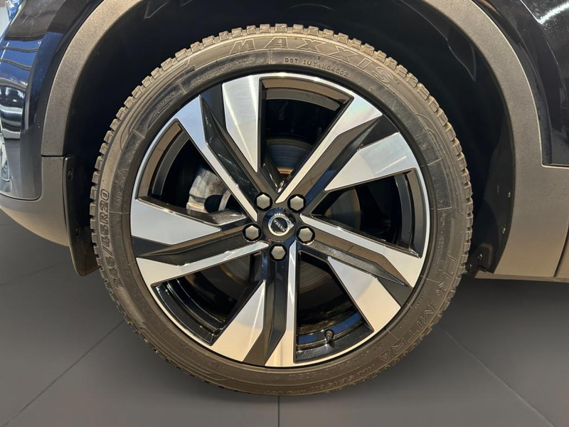 Volvo XC40 B4 Plus Dark  Urban+Fahrassist+Wide+Cam+LED — photo 9