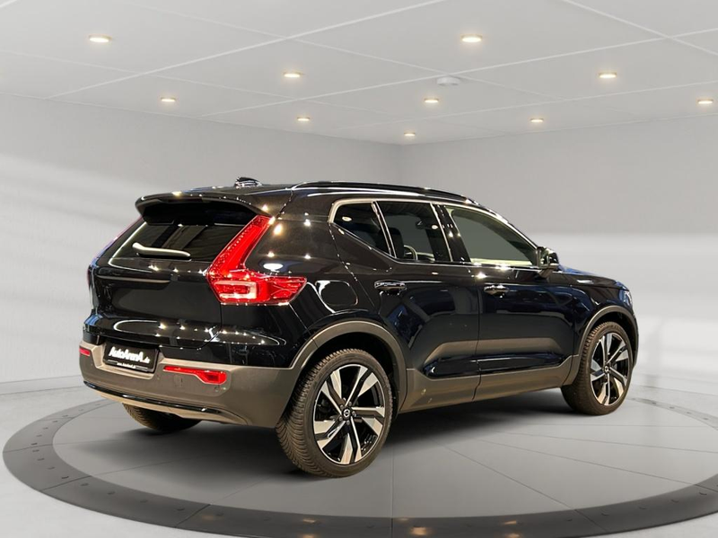 Volvo XC40 B4 Plus Dark  Urban+Fahrassist+Wide+Cam+LED — photo 3
