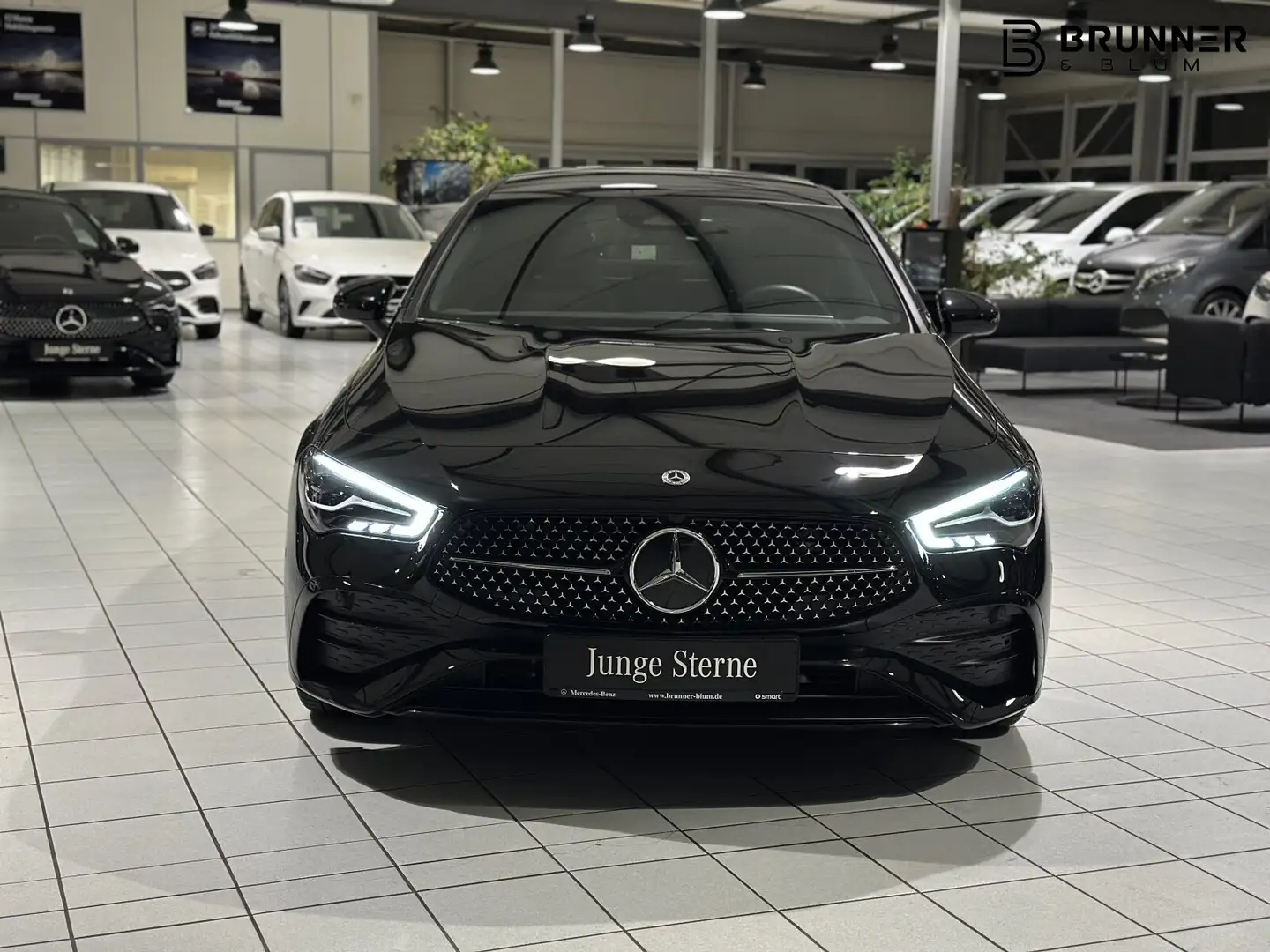 Mercedes-Benz CLA 200 CLA 200 AMG,Panodach,Night,19Zoll,Kamera,Ambi, BC Schwarz - 2