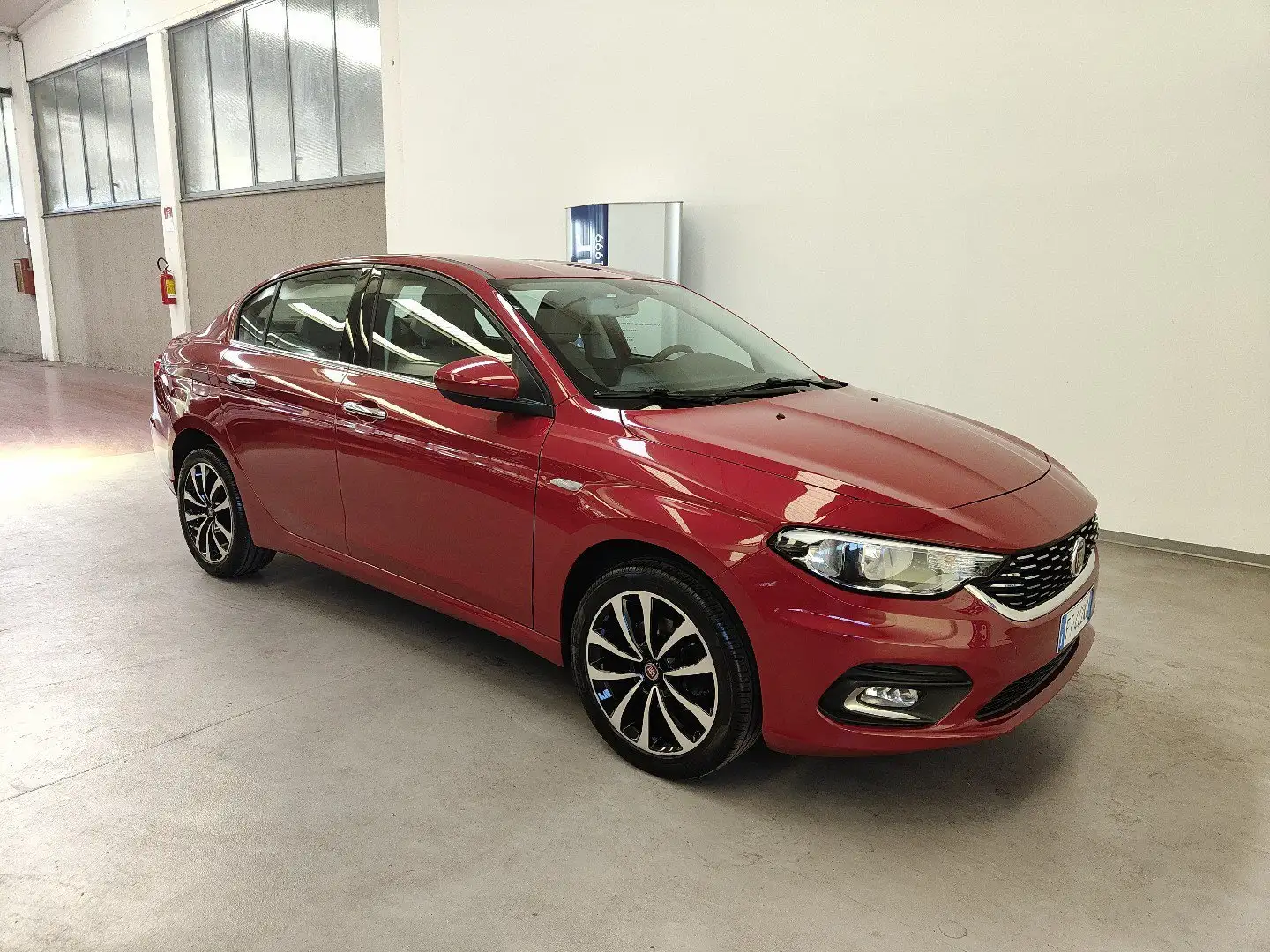 Fiat Tipo 1.6 Mjt 4 porte Lounge Cruise Sensori Cerchi 17” Rosso - 2