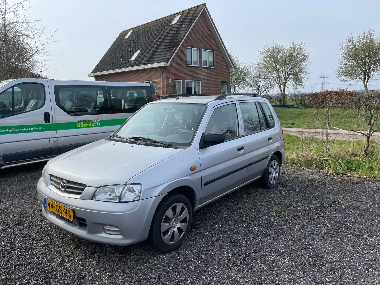 Mazda Demio Demio 1.3 Comfort Silber - 2