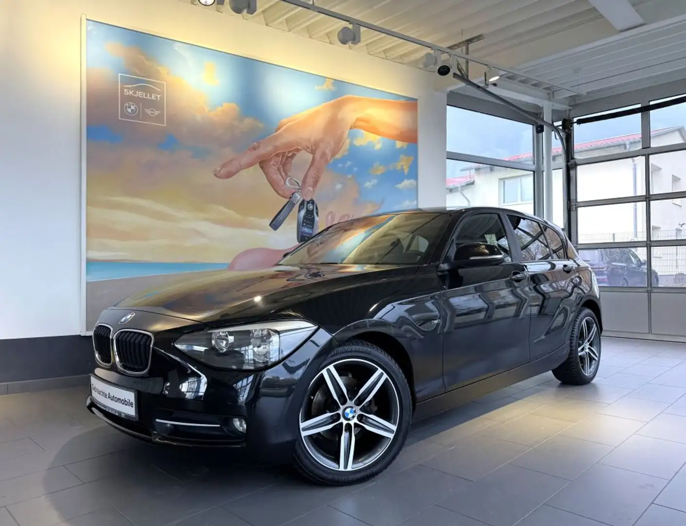 BMW 116 116i Sport Line TEM+LED+PDC+SITZH+ECOpro+ALLWTR Noir - 1