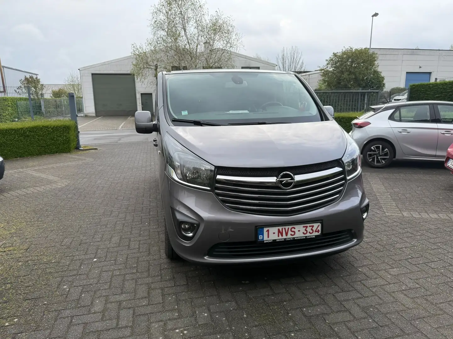 Opel Vivaro Vivaro 1.6 D (CDTI) L1H1 S Gris - 1