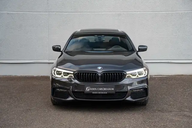 BMW 5 Series view 3