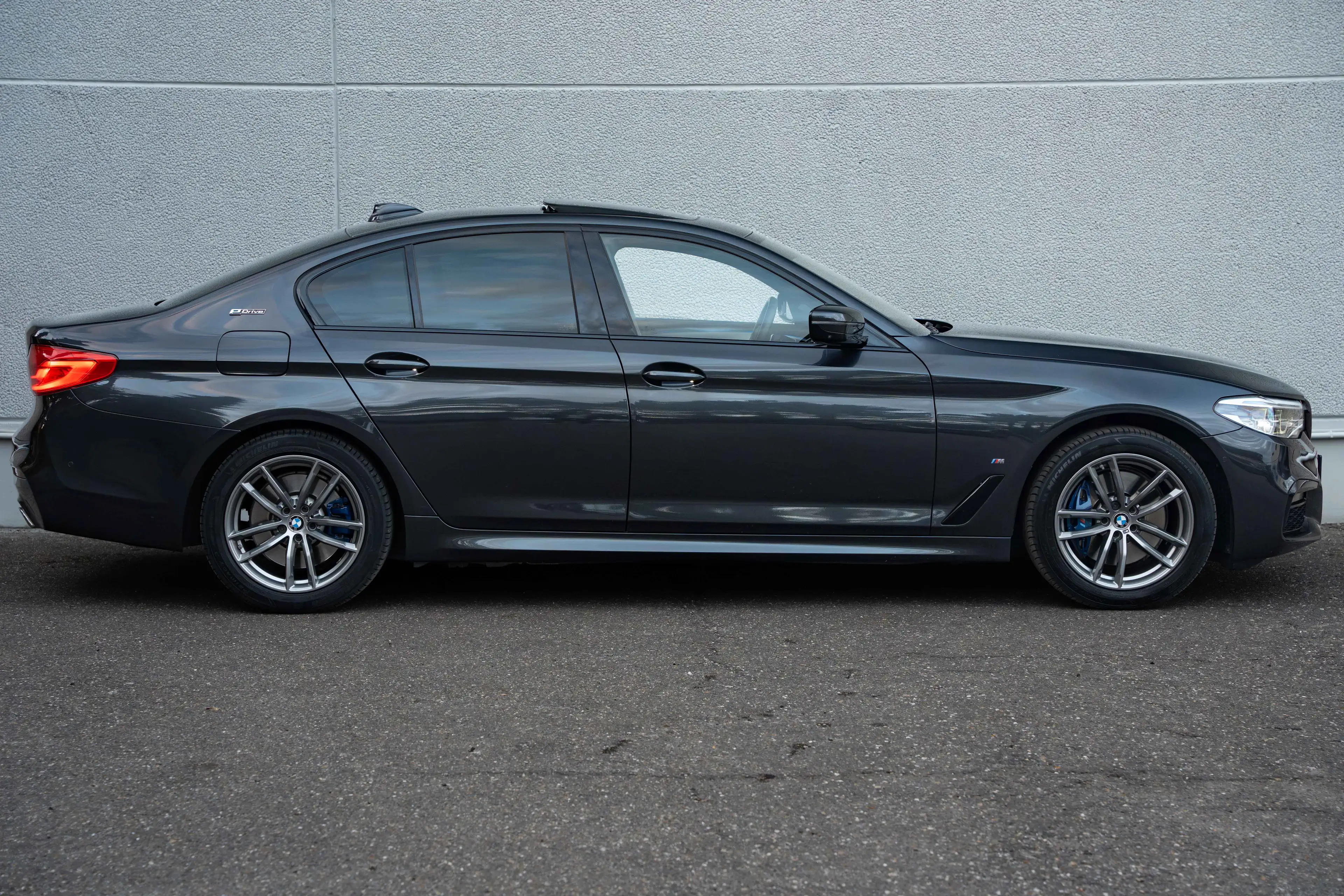 BMW 530 e M-Sport LASER/OPENDAK/H&K/HUD/360°/19"/MEMORY/DAB — photo 9