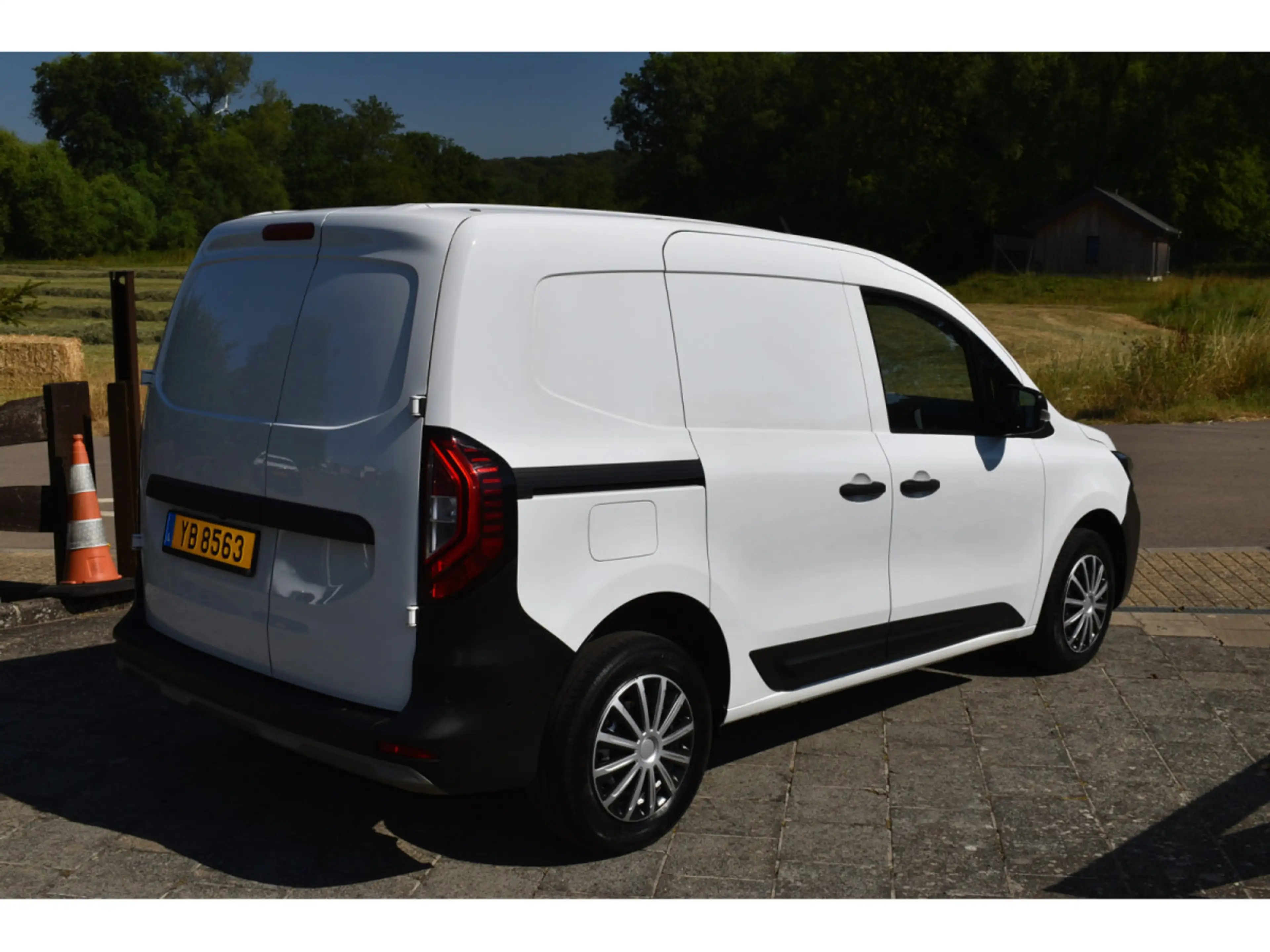 Renault Kangoo 1,5 DCI 95 Airco TVA comprise — photo 4