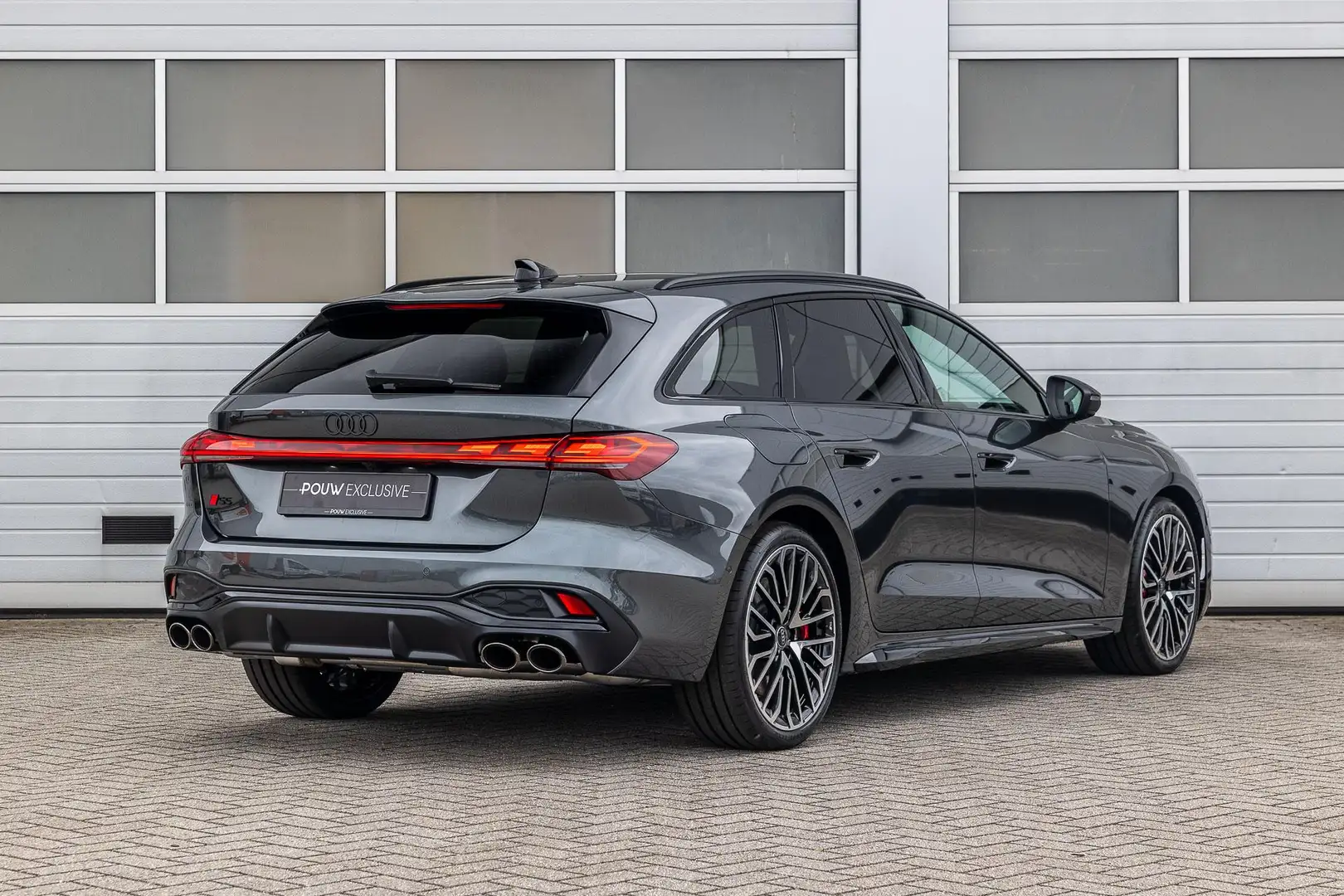 Audi A5 Avant 3.0 TFSI 367pk quattro 50 year edition | B&O Grijs - 2