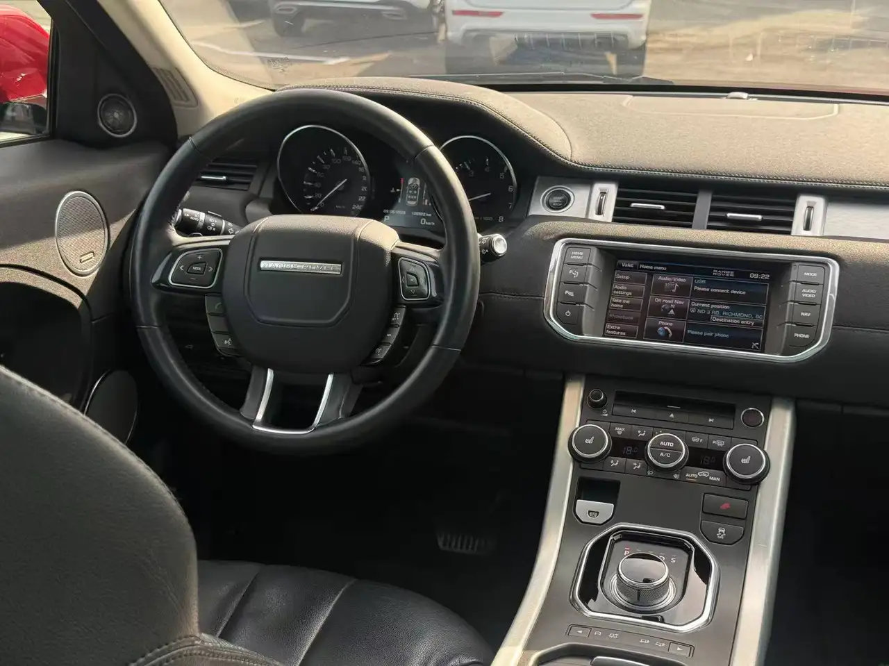 Land Rover Range Rover Evoque снимка Land Rover Range Rover Evoque