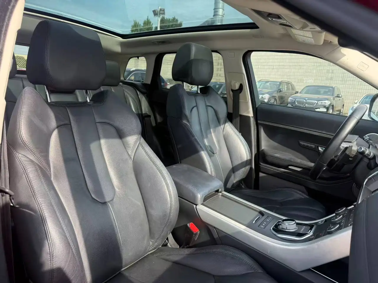Land Rover Range Rover Evoque снимка Land Rover Range Rover Evoque