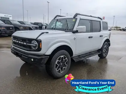 Gray 2026 Ford Bronco Outer Banks 4-Door 4WD SUV / Crossover Four-Wheel Drive Automatic