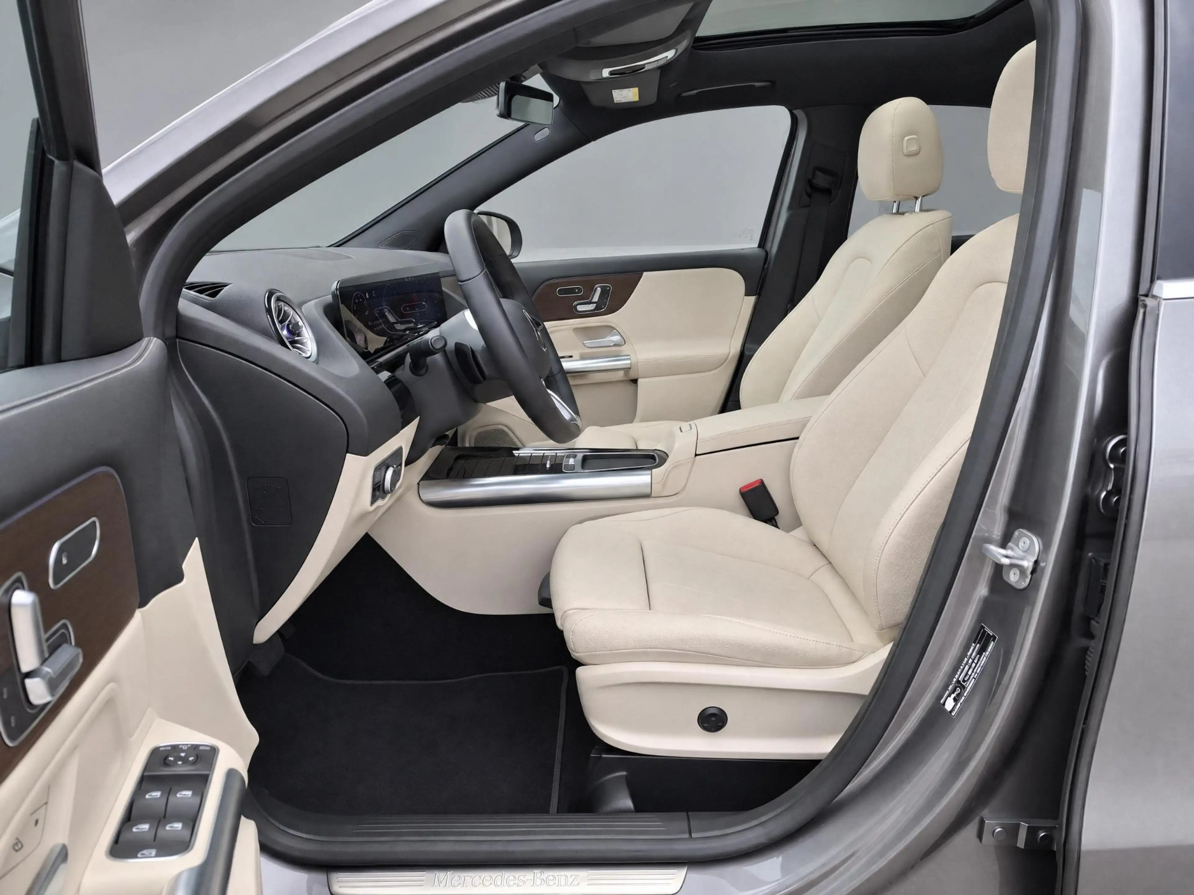 Mercedes-Benz GLA 180 Star Edition Luxury Line | Panoramadak | Trekhaak — photo 5