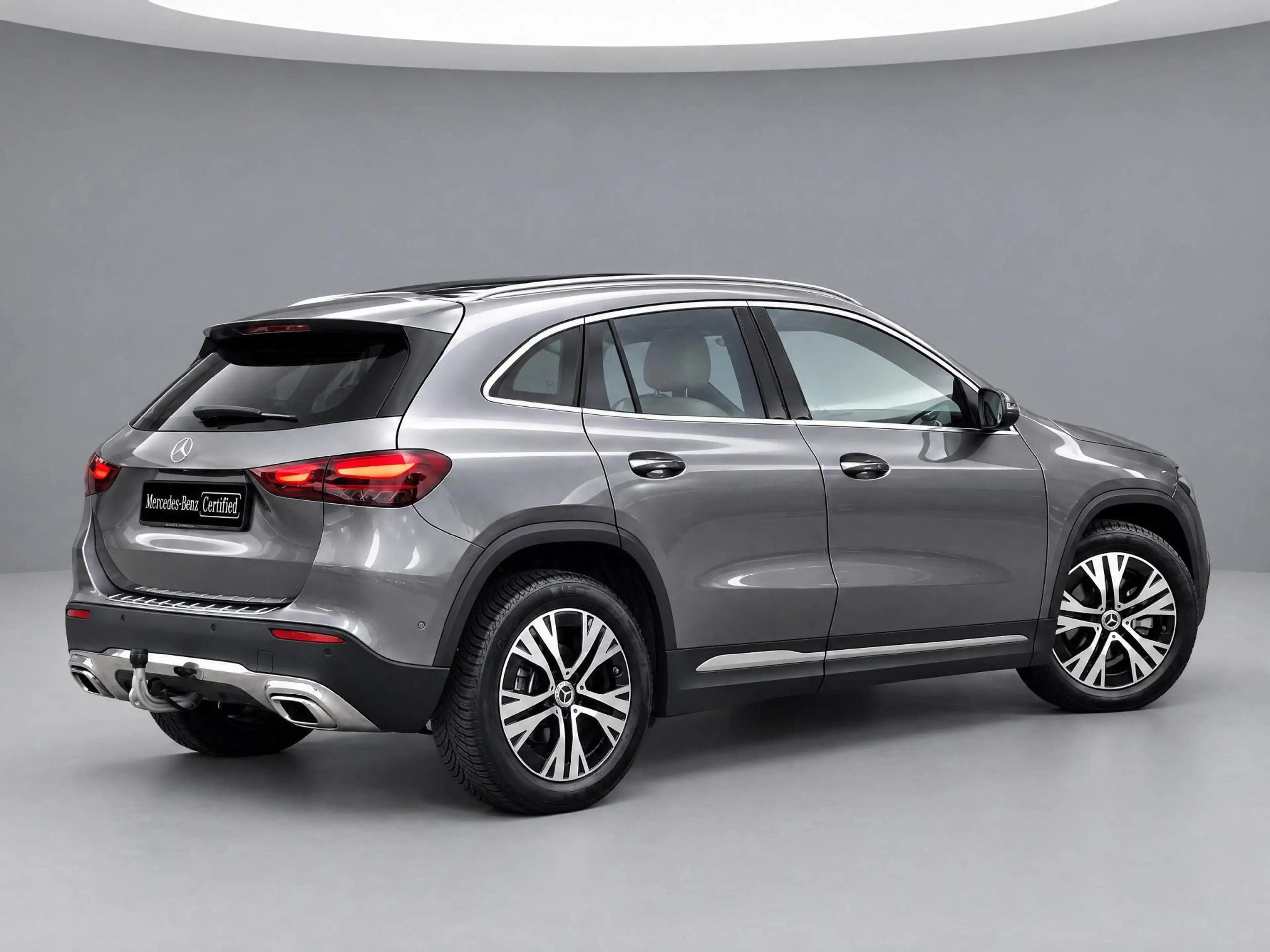 Mercedes-Benz GLA 180 Star Edition Luxury Line | Panoramadak | Trekhaak — photo 4