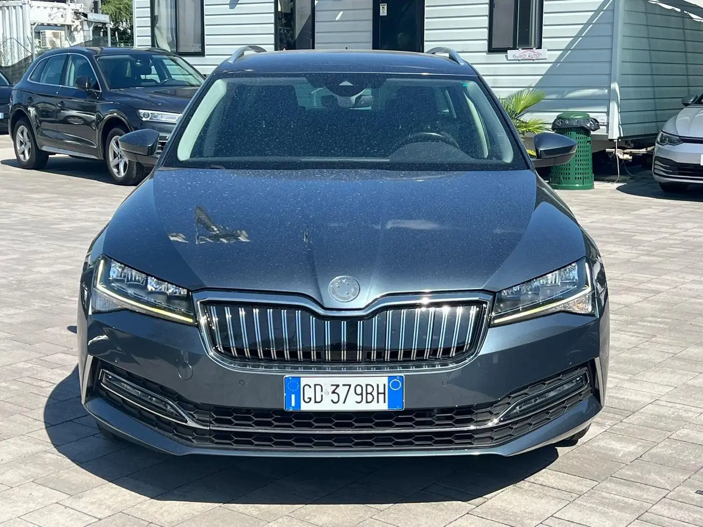 Skoda Superb Wagon iV 1.4 tsi phev Executive dsg - GD379BH Grigio - 2