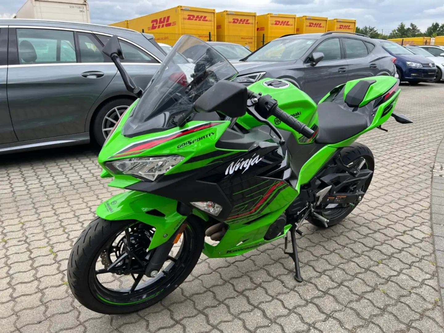 Kawasaki Ninja 400 Performance  Akrapovic Vert - 2