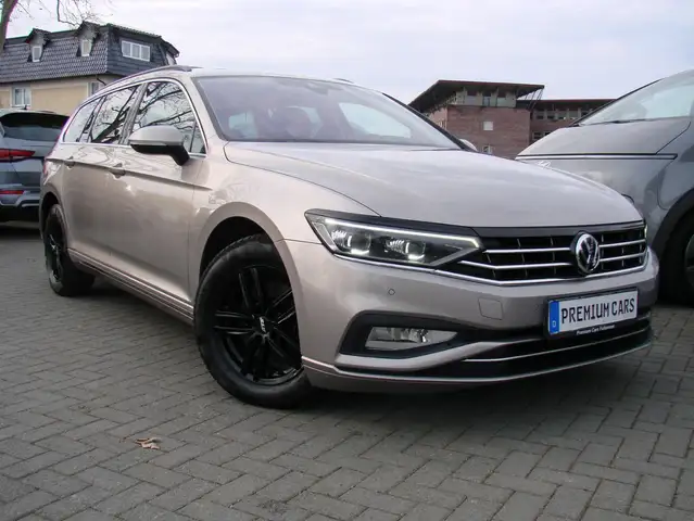 Volkswagen Passat 2.0TDi Business Panorama ACC IQ.Light