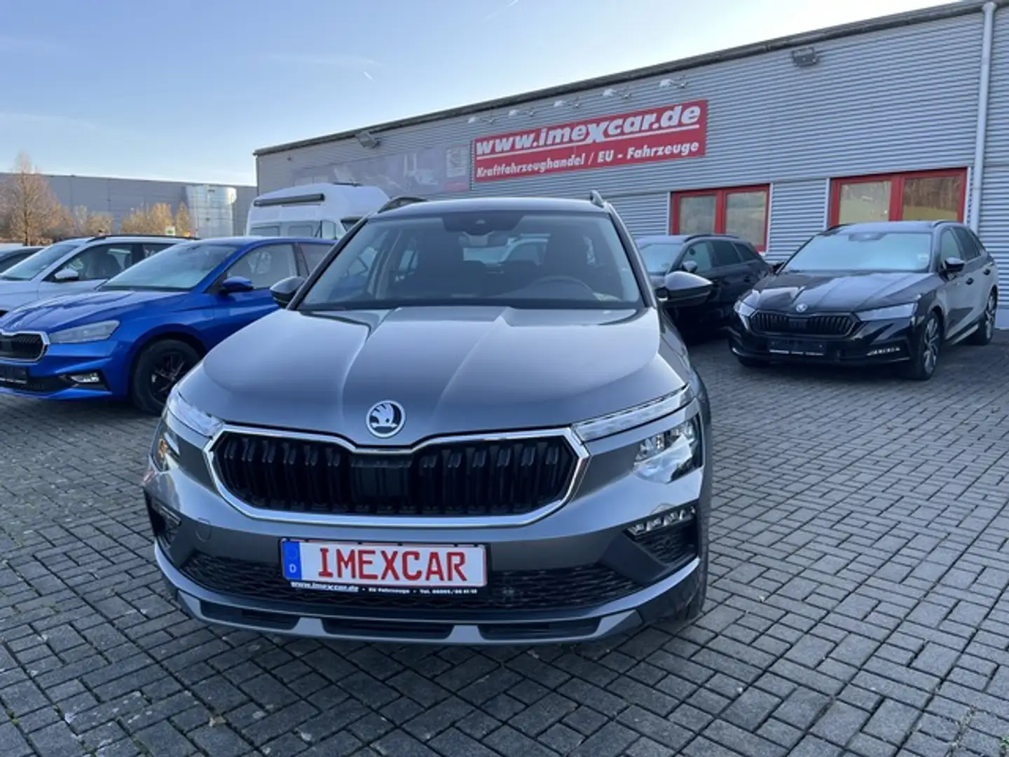 Skoda Kamiq 1,5 TSI DSG Selection Plus + Kamera + AHK + PDC + Gris - 1