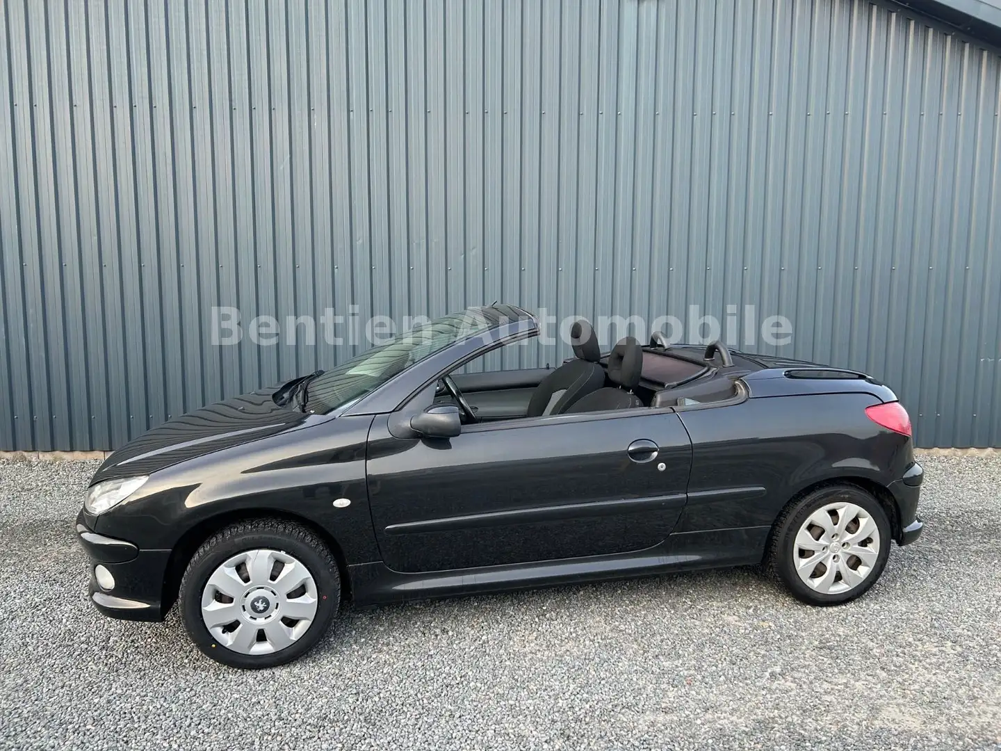 Peugeot 206 Cabriolet CC Filou TÜV&AU Neu,Ganzjahresreif Schwarz - 1