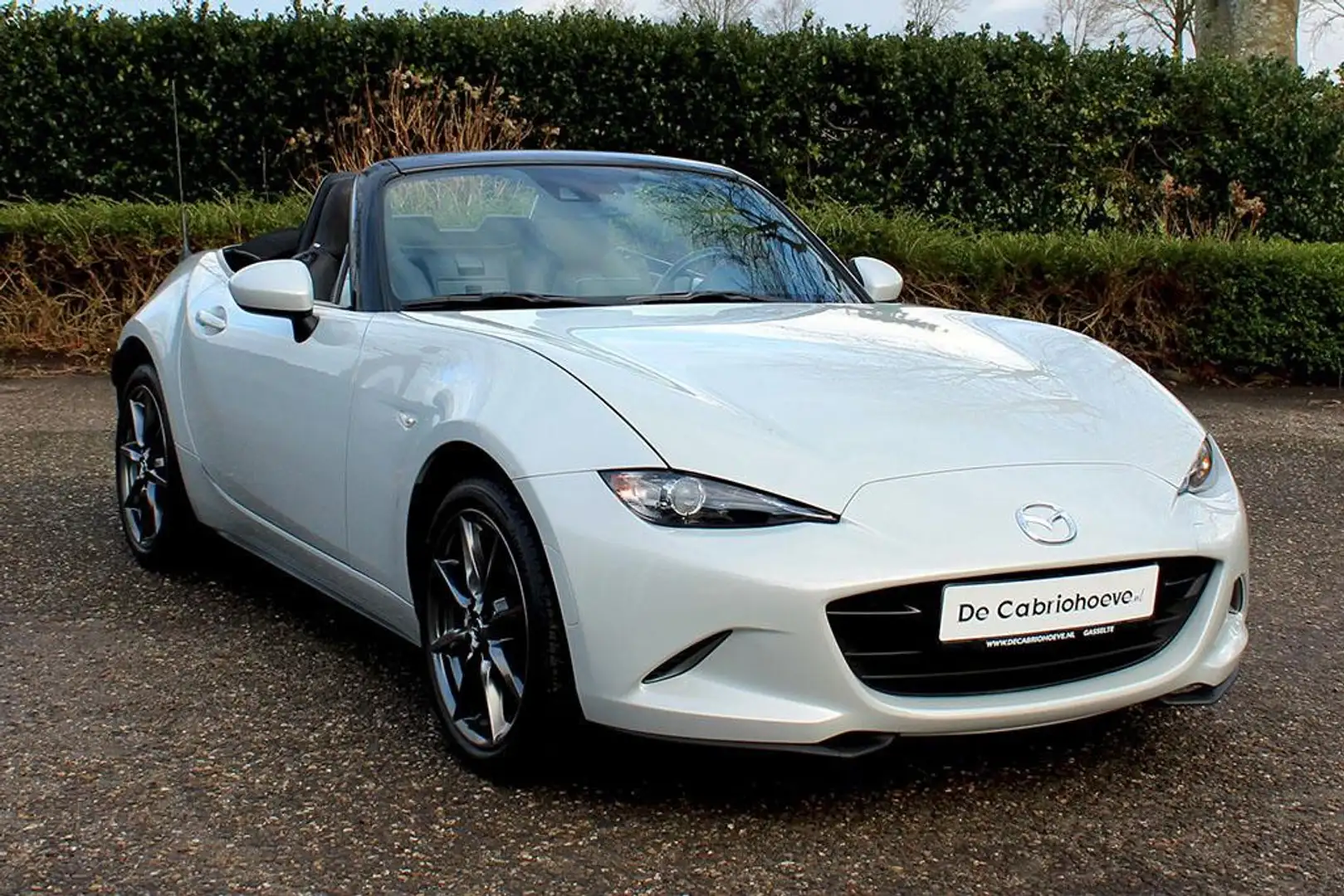 Mazda MX-5 ND 2.0l SkyActiv-g 160 GT-M Ceramic Metallic Weiß - 1