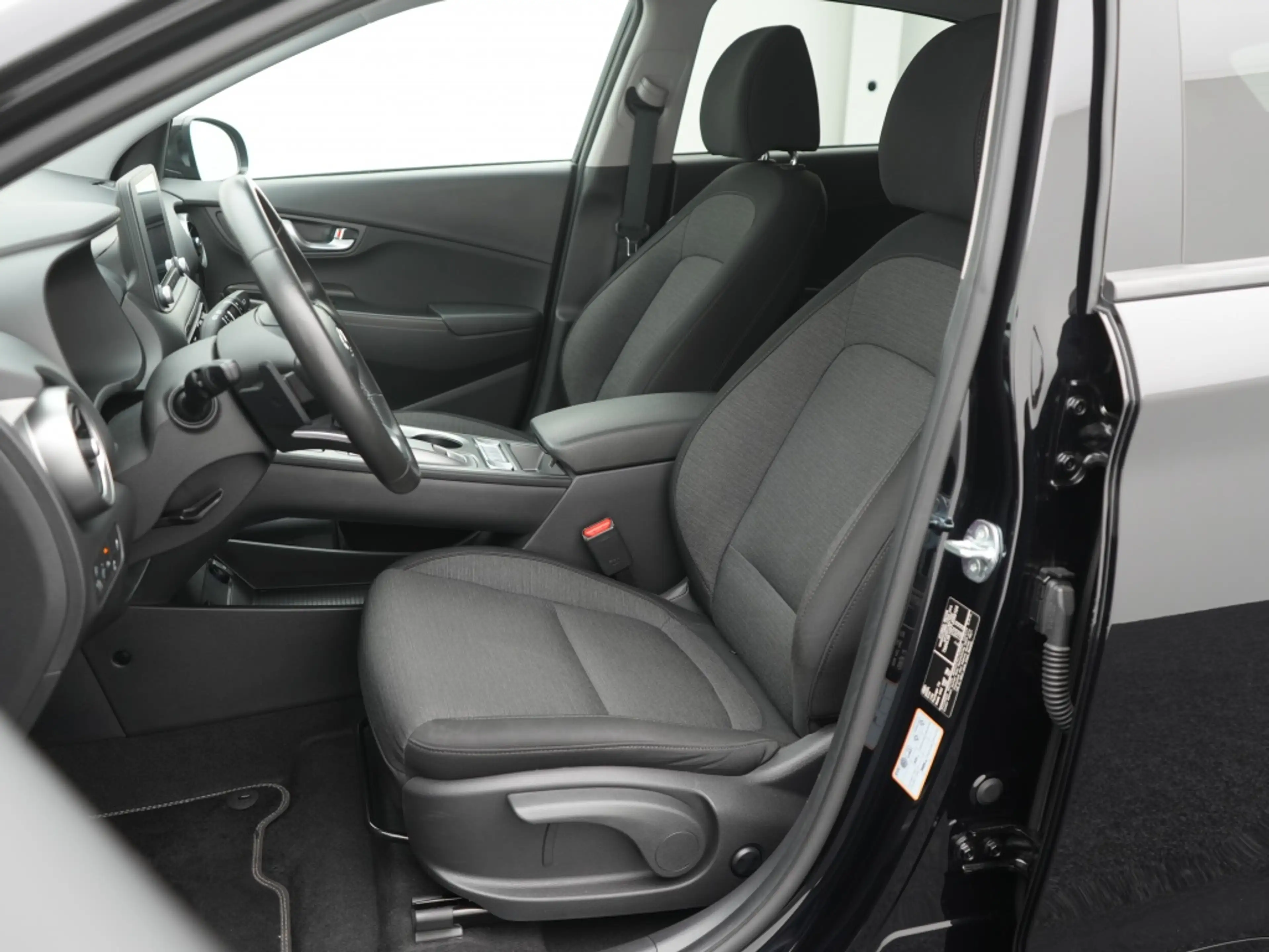 Hyundai KONA EV Comfort 64 kWh | Adaptief | Camera | Stoelverwa — photo 14