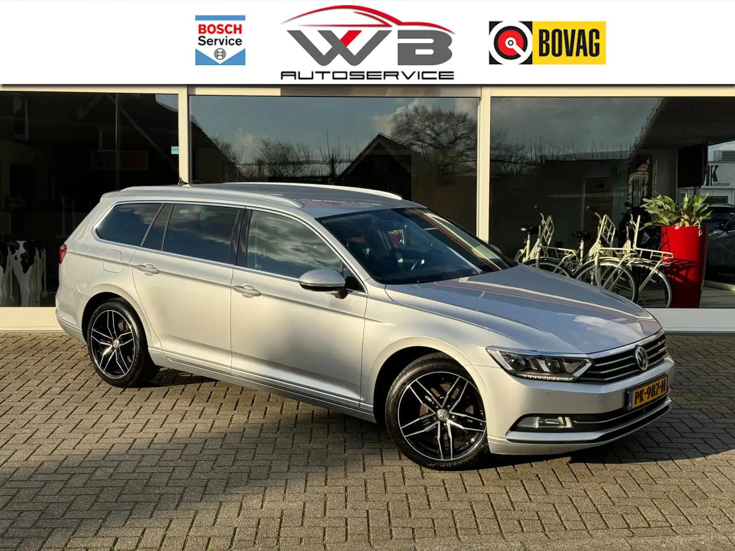 Volkswagen Passat Variant 1.4 TSI 360Camera I Trekhaak I ACC I App-Connect Grijs - 1