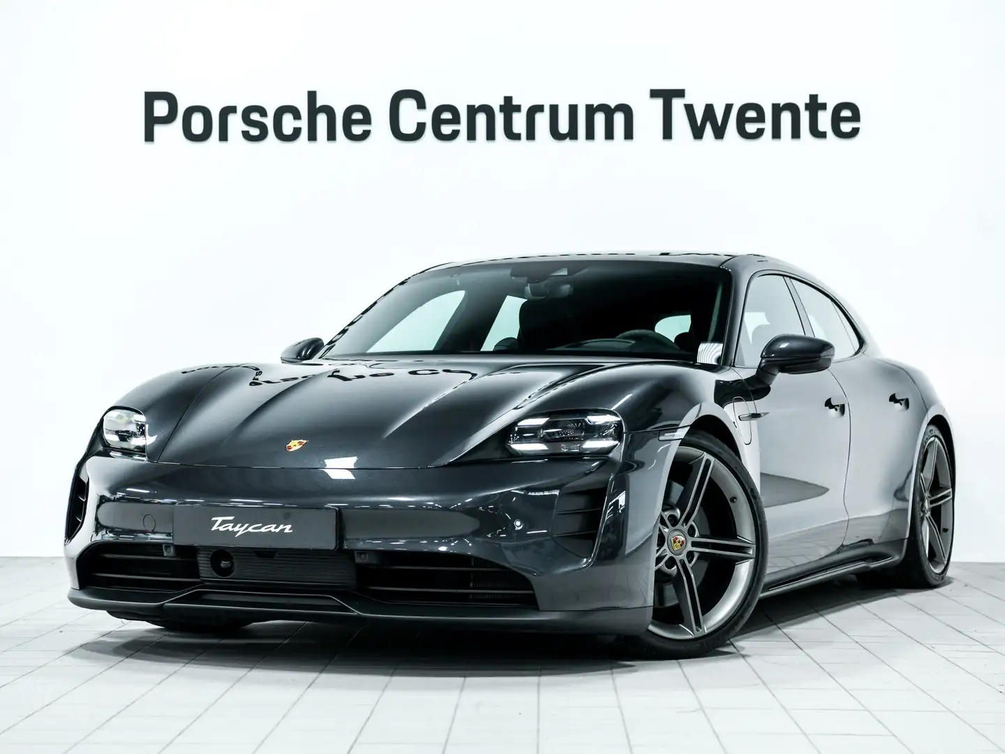 Porsche Taycan GTS Sport Turismo Performance-accu Plus Grijs - 1