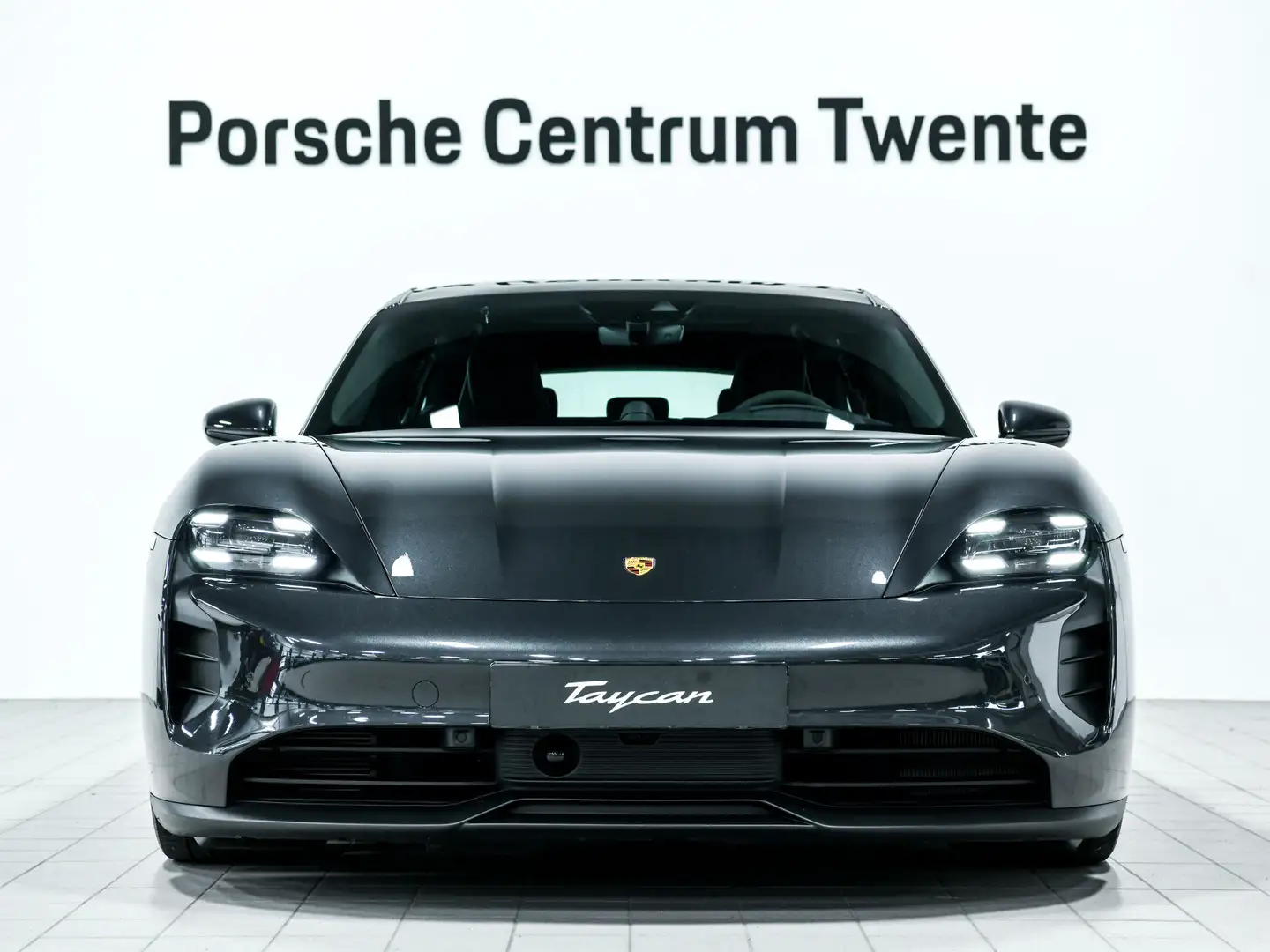 Porsche Taycan GTS Sport Turismo Performance-accu Plus Grijs - 2