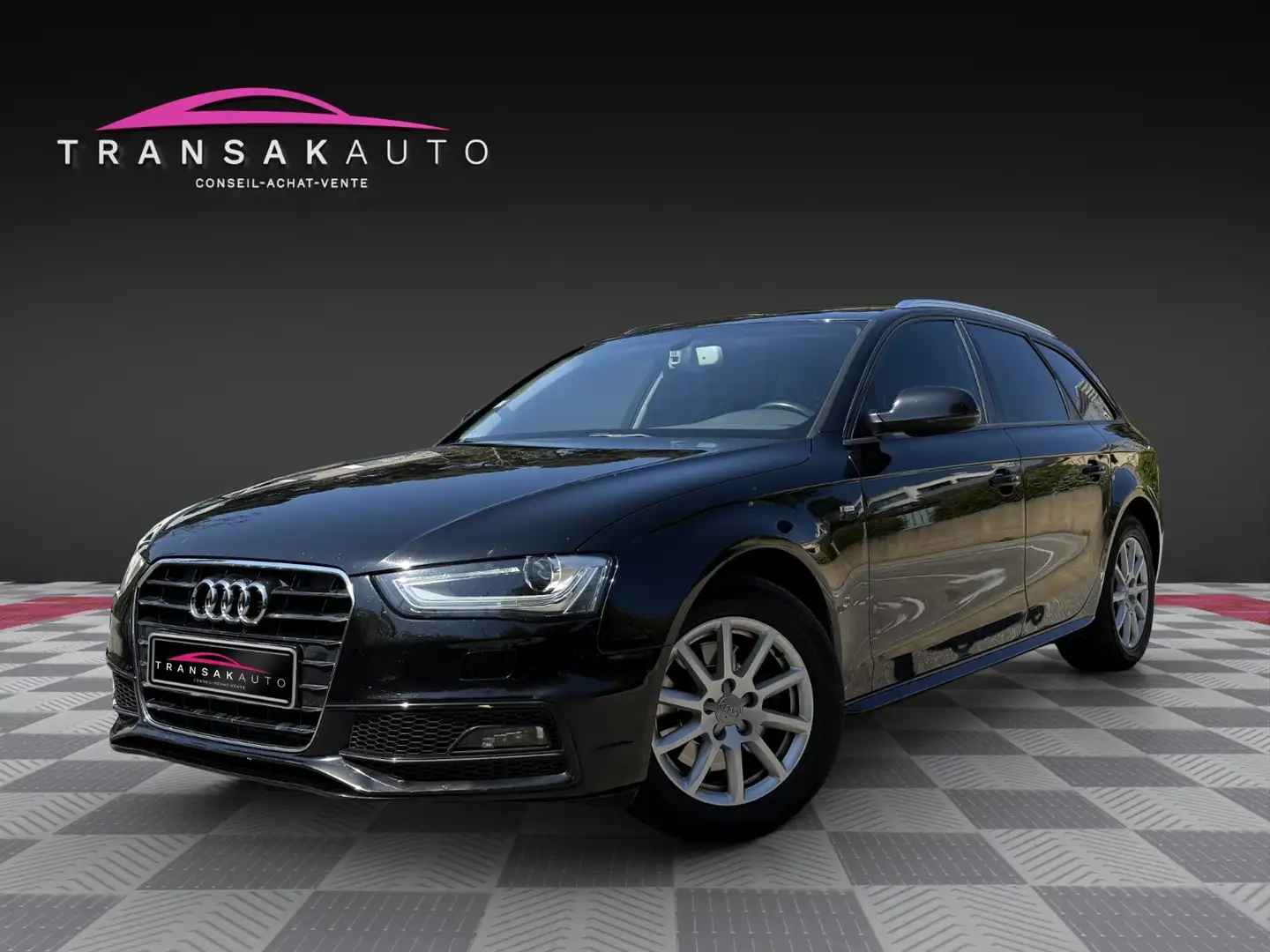 Audi A4 S Line Černá - 1