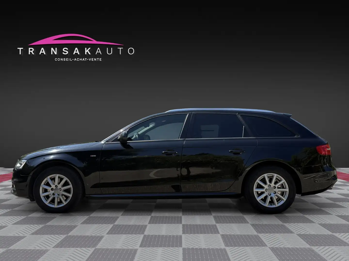 Audi A4 S Line Černá - 2