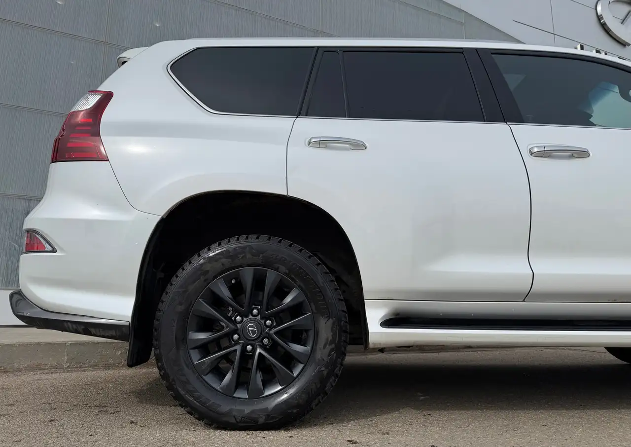 Lexus GX снимка Lexus GX