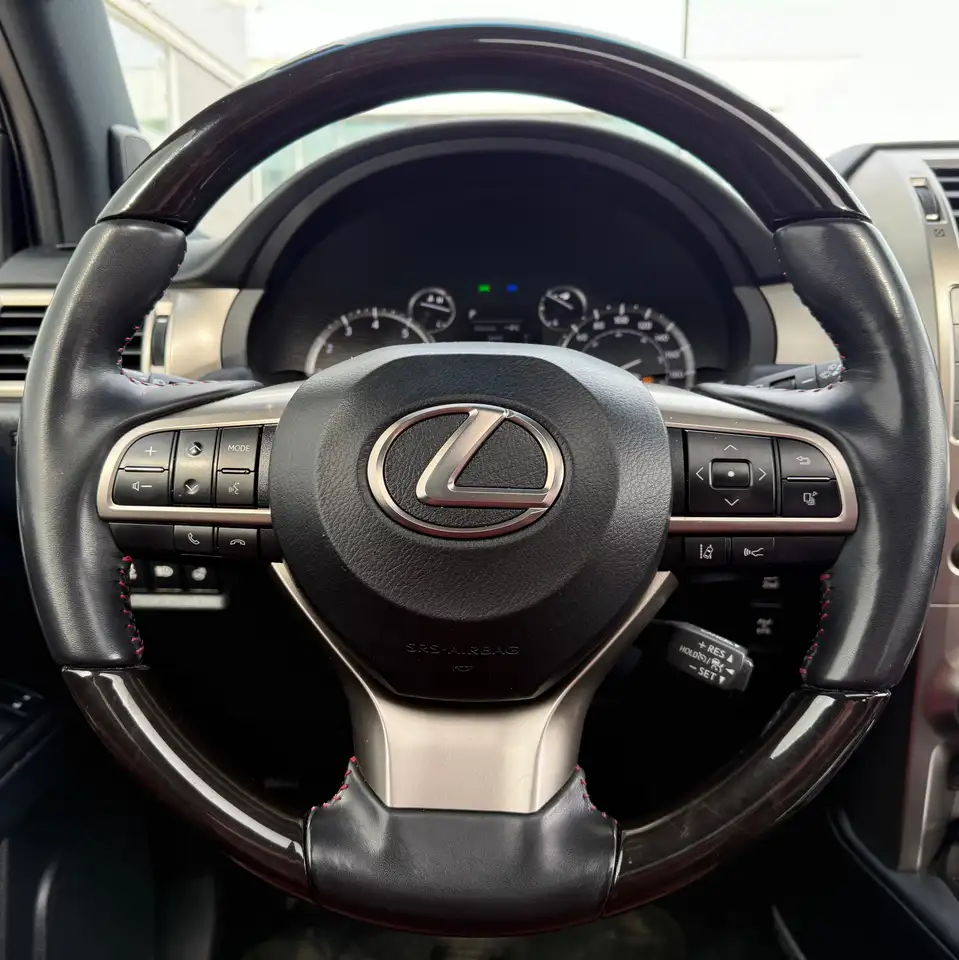 Lexus GX снимка Lexus GX