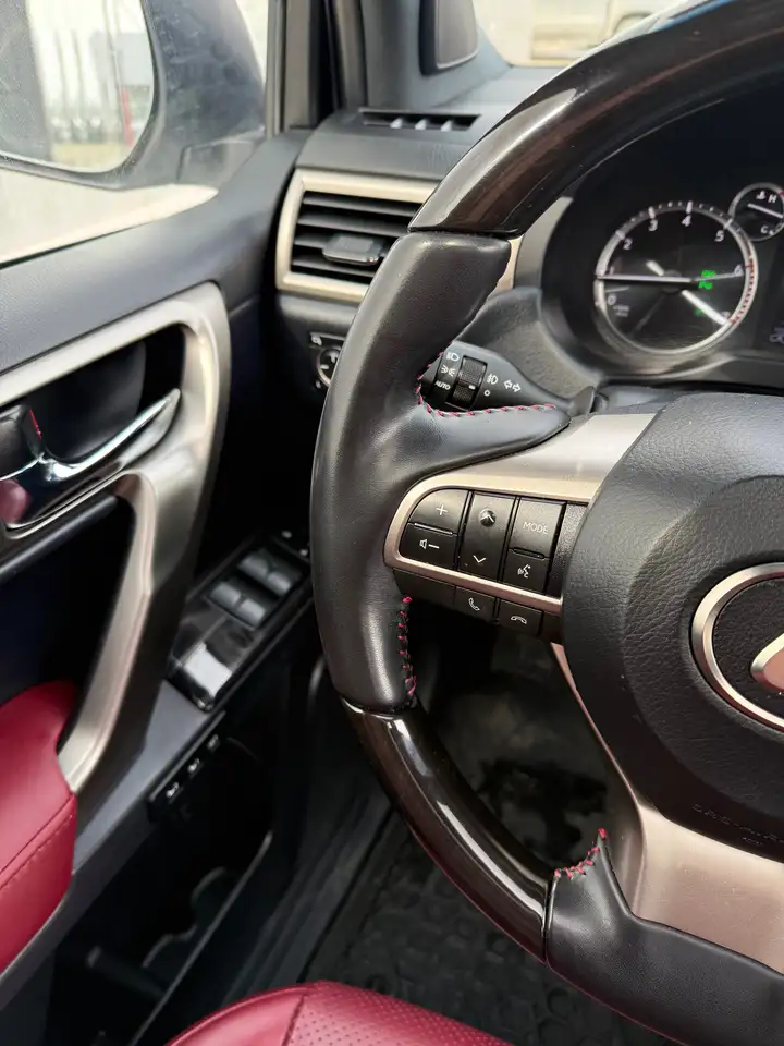 Lexus GX снимка Lexus GX