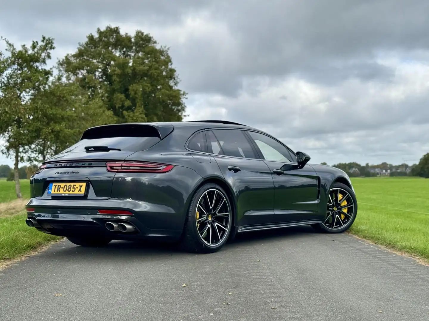 Porsche Panamera Sport Turismo 4.0 Turbo 550 pk|NL-auto|Dealer oh|K Grijs - 2