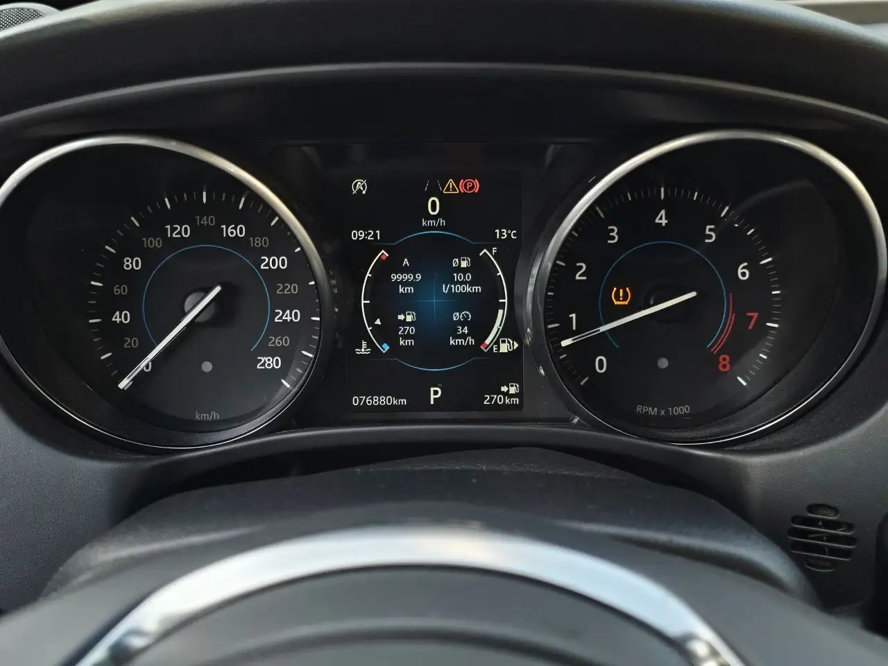 Jaguar XE снимка Jaguar XE