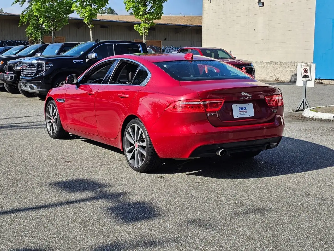 Jaguar XE снимка Jaguar XE