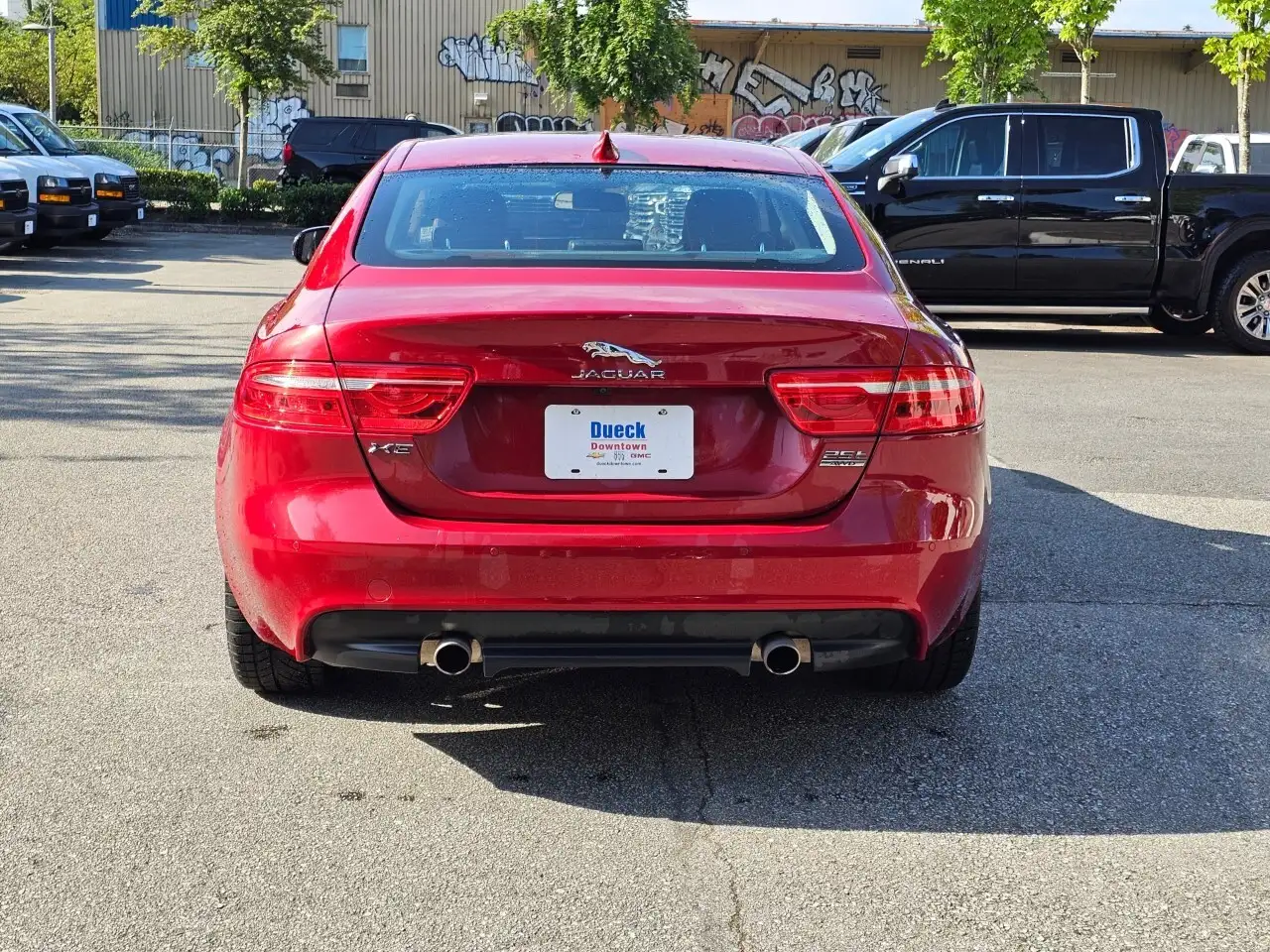 Jaguar XE снимка Jaguar XE